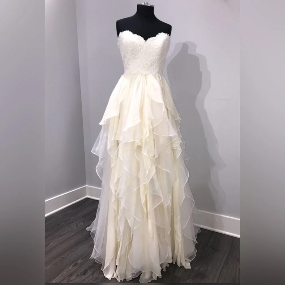 Hayley Paige KIRA Couture Wedding Gown size 10 - Picture 1 of 11
